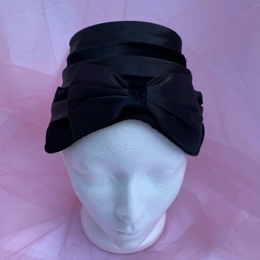 Vintage Turban Black Satin Fascinator Hat - Picture 5 of 9